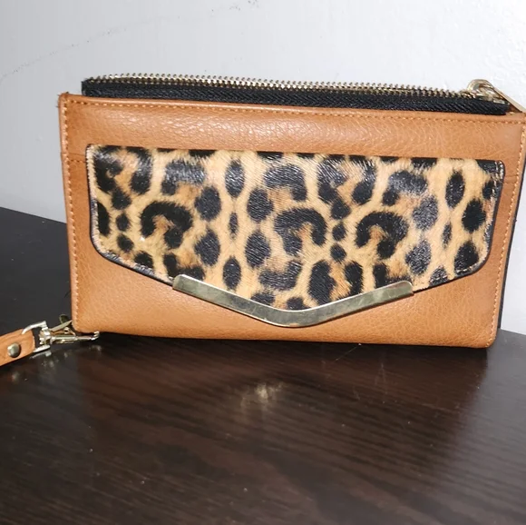 Cheetah Wallet - Picture 3 of 9